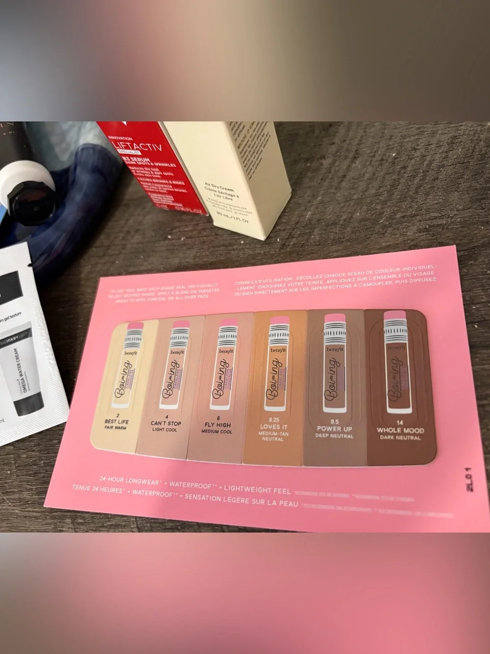 Assorted Women’s Makeup & Skincare Sample Kit - Mixed Colors